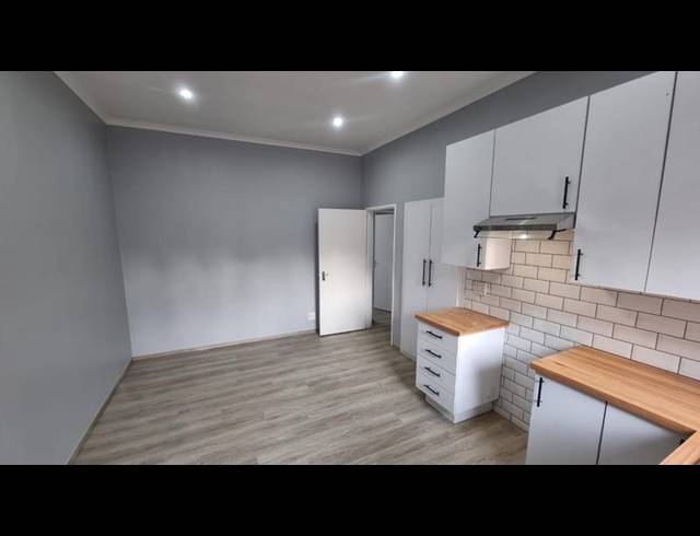 1 BEDROOM APARTMENT FOR SALE IN SELECTION PARK